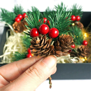 Christmas ornaments Artificial Berry Pine Cone Crafts Pendant DIY Handmade Creative Gift Decoration 圣诞节装饰品松枝松针红色松果挂件